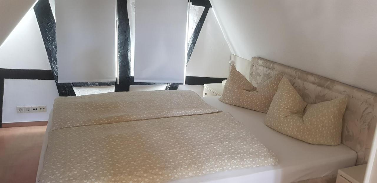 Neu - Penthouse im historischen Fachwerkhaus mit grosser Dachterrasse an zentralster Lage Boppard Exterior foto