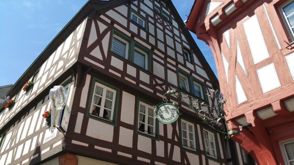 Neu - Penthouse im historischen Fachwerkhaus mit grosser Dachterrasse an zentralster Lage Boppard Exterior foto