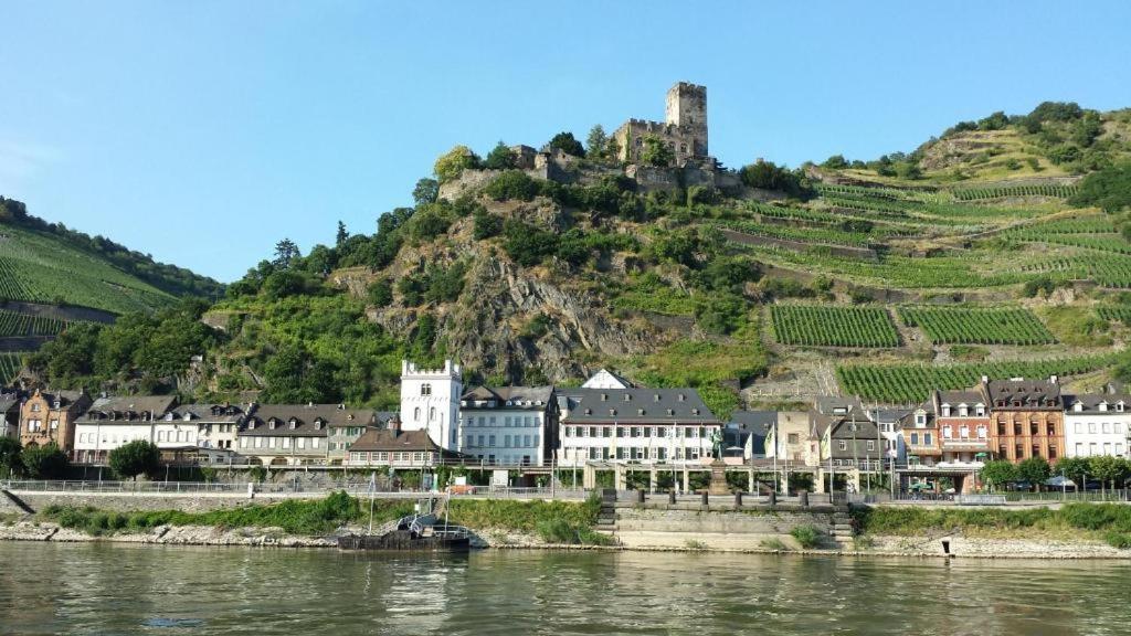 Neu - Penthouse im historischen Fachwerkhaus mit grosser Dachterrasse an zentralster Lage Boppard Exterior foto